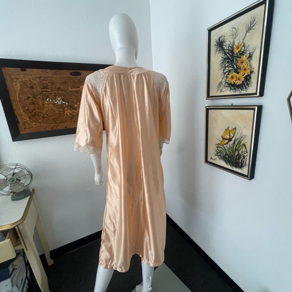 Modavon Peach Nylon Robe - Picture 6 of 10